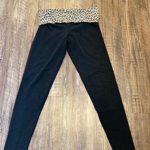 Pink/Victoria’s secret leggings cheetah print